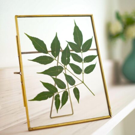 Vintage Style, Brass & Glass Metal Floating Rectangular Picture Tabletop Frame With Locket Closure For Home Decor, Birthday, Anniversary