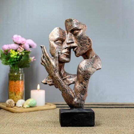 Modern Abstract Resin Couple Sculpture Romantic Kiss Statue, Ideal Wedding, Anniversary Home Tabletop Decor
